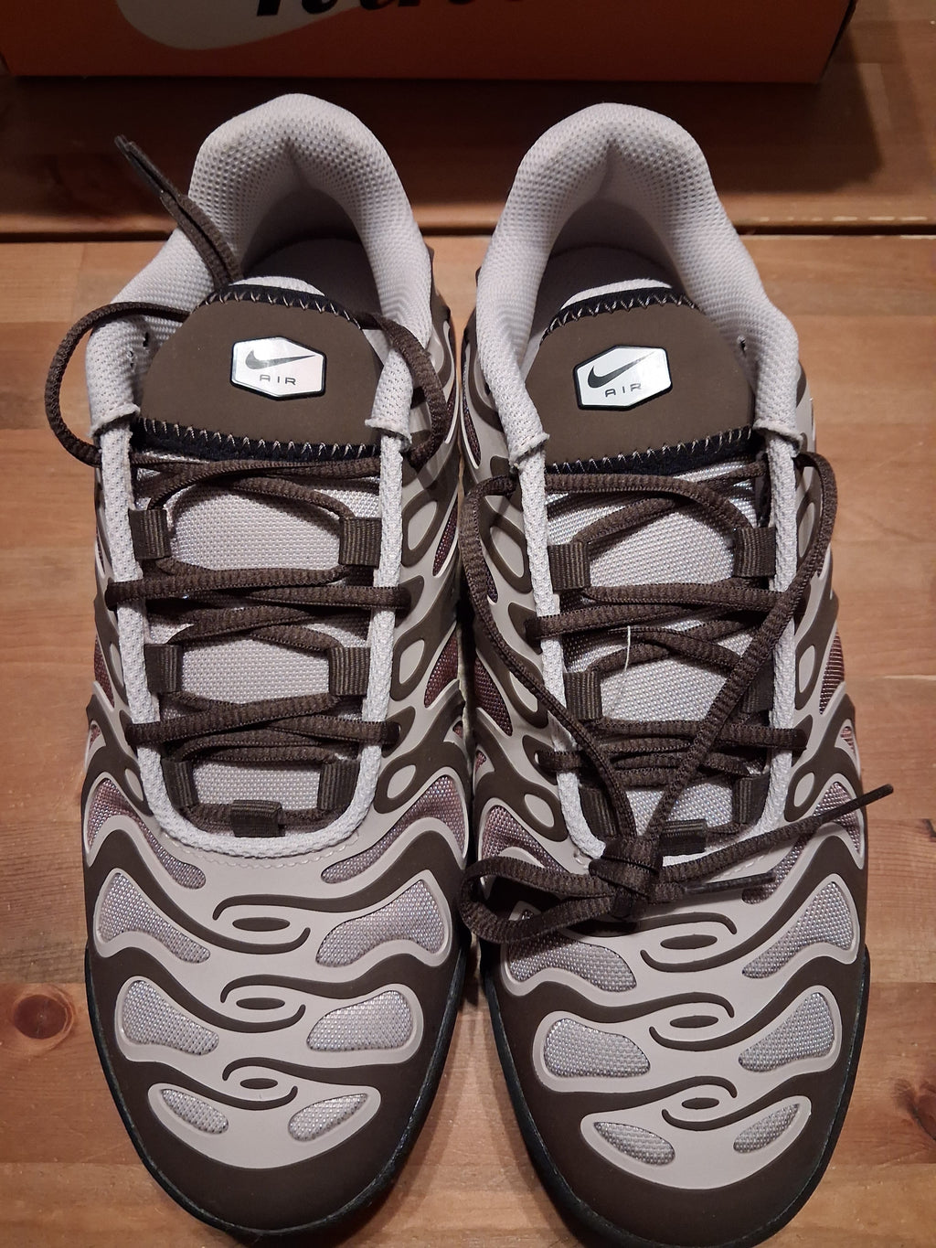 nike air max plus drift baroqur brown (40)(41)(fv4081 200)