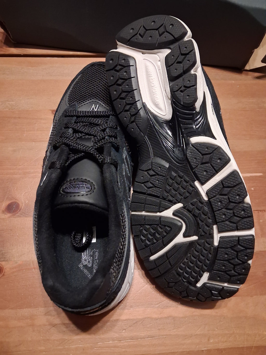 New Balance 2002R gc2002bk (38.5)