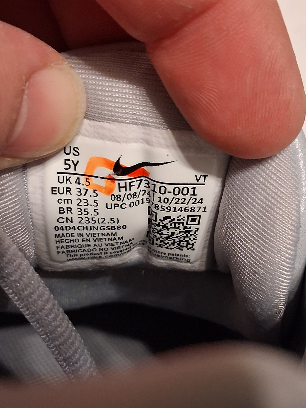 Nike Air Max DN8 GS wolf grey/ metallic silver-off white (37.5)(HF7310 001)