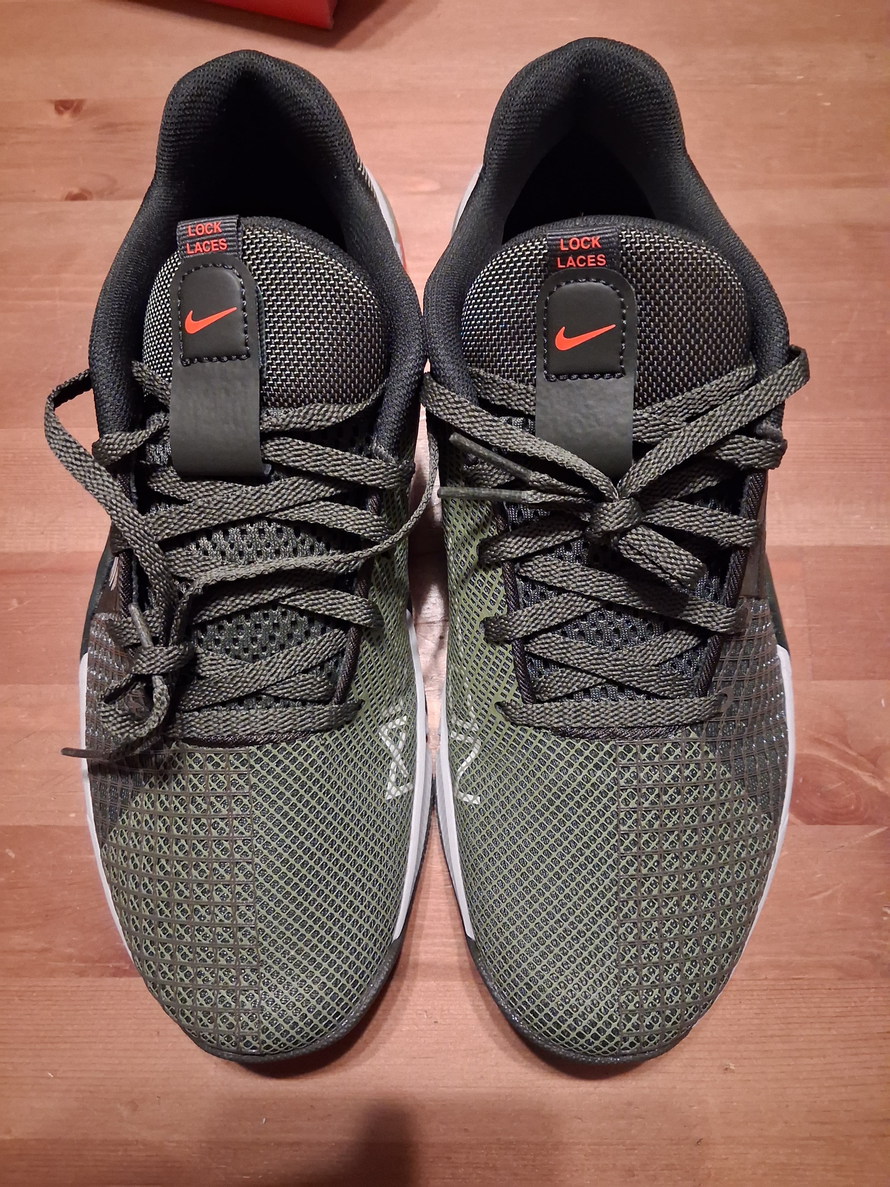 nike metcon 8 cargo khaki/light bone - sequoia (41)(do9328 301)