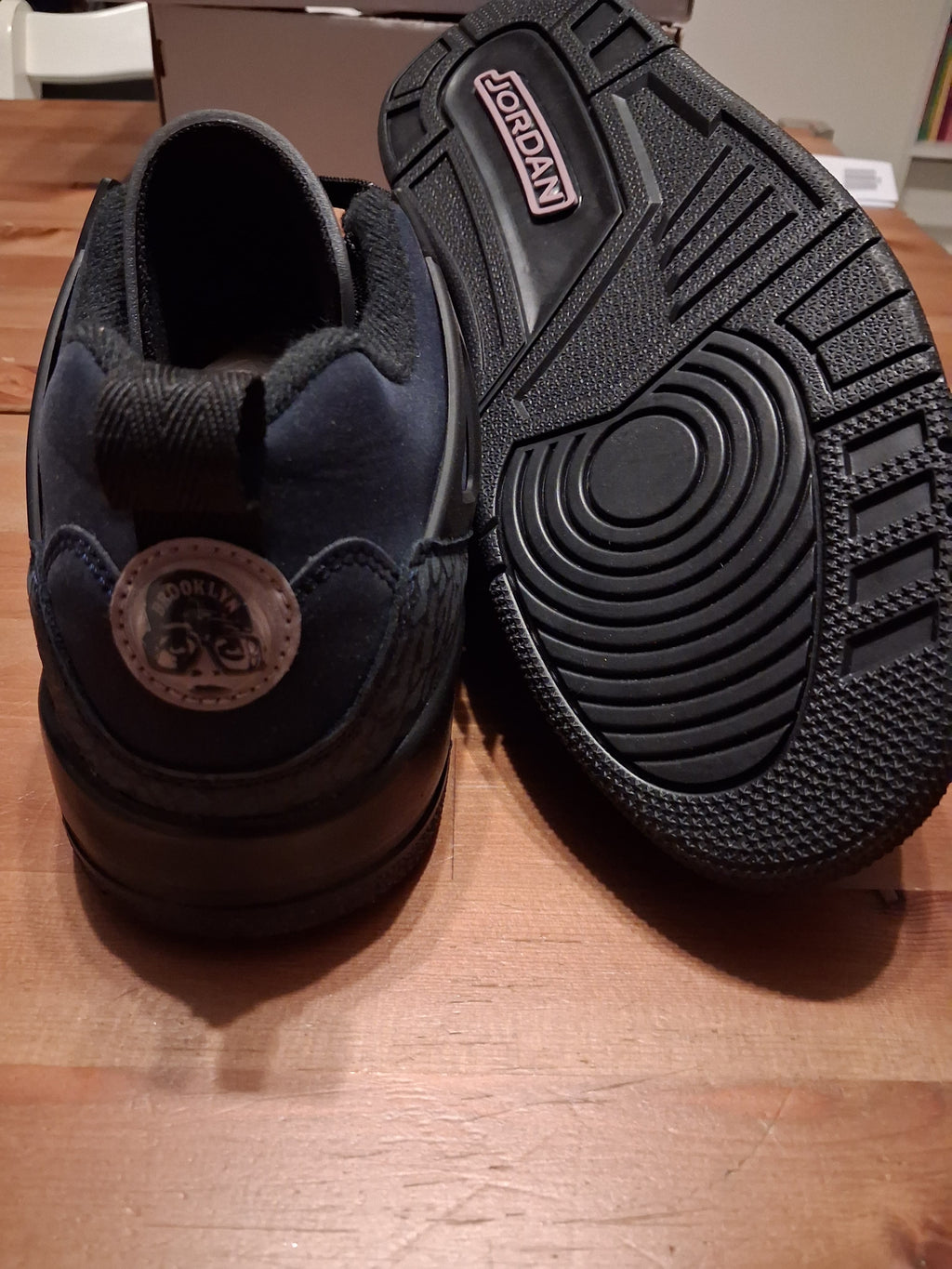 Jordan spizike low dark obsidian/Anthracite (44.5) (hm4732 400)