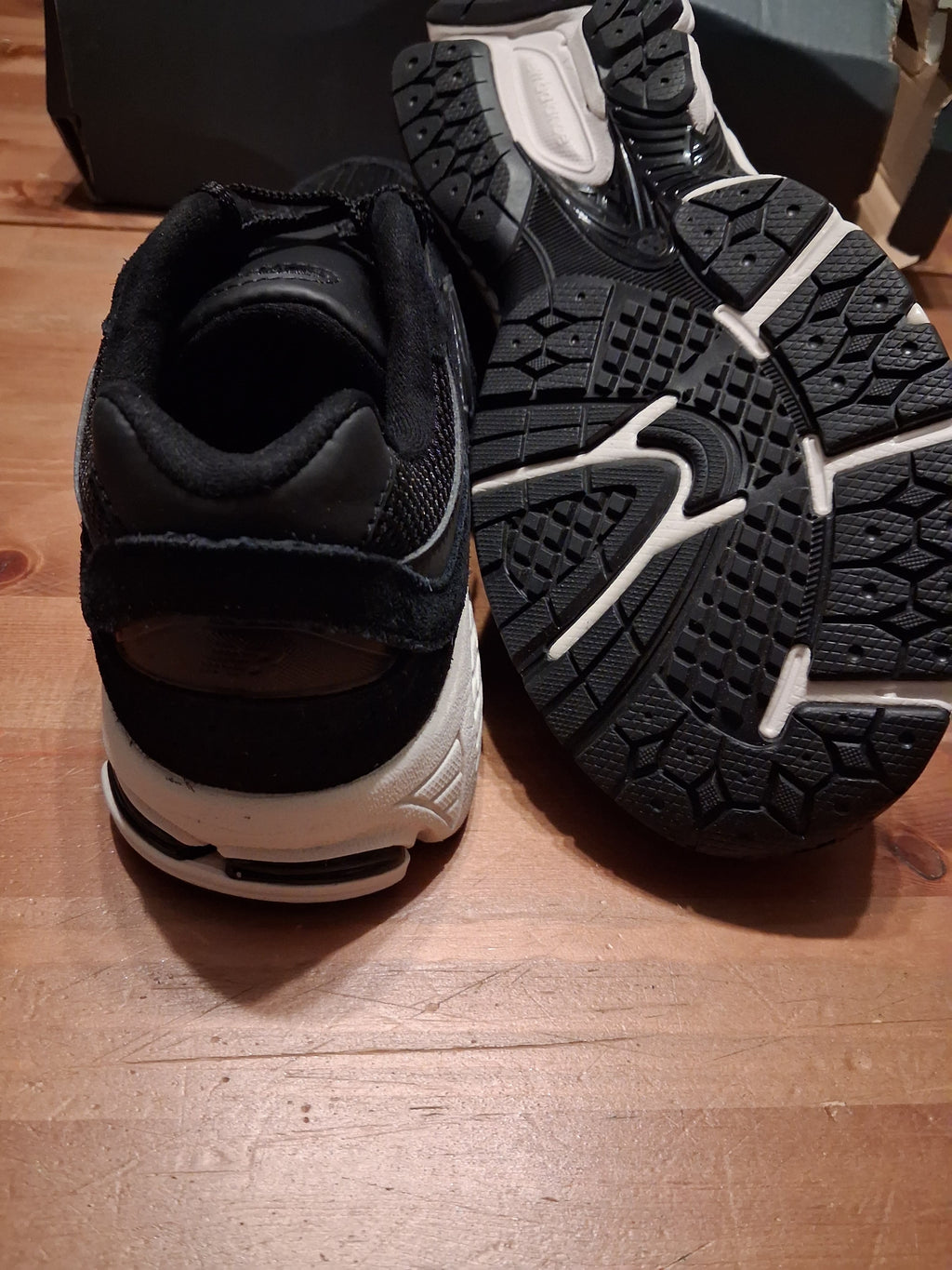 New Balance 2002R gc2002bk (38.5)
