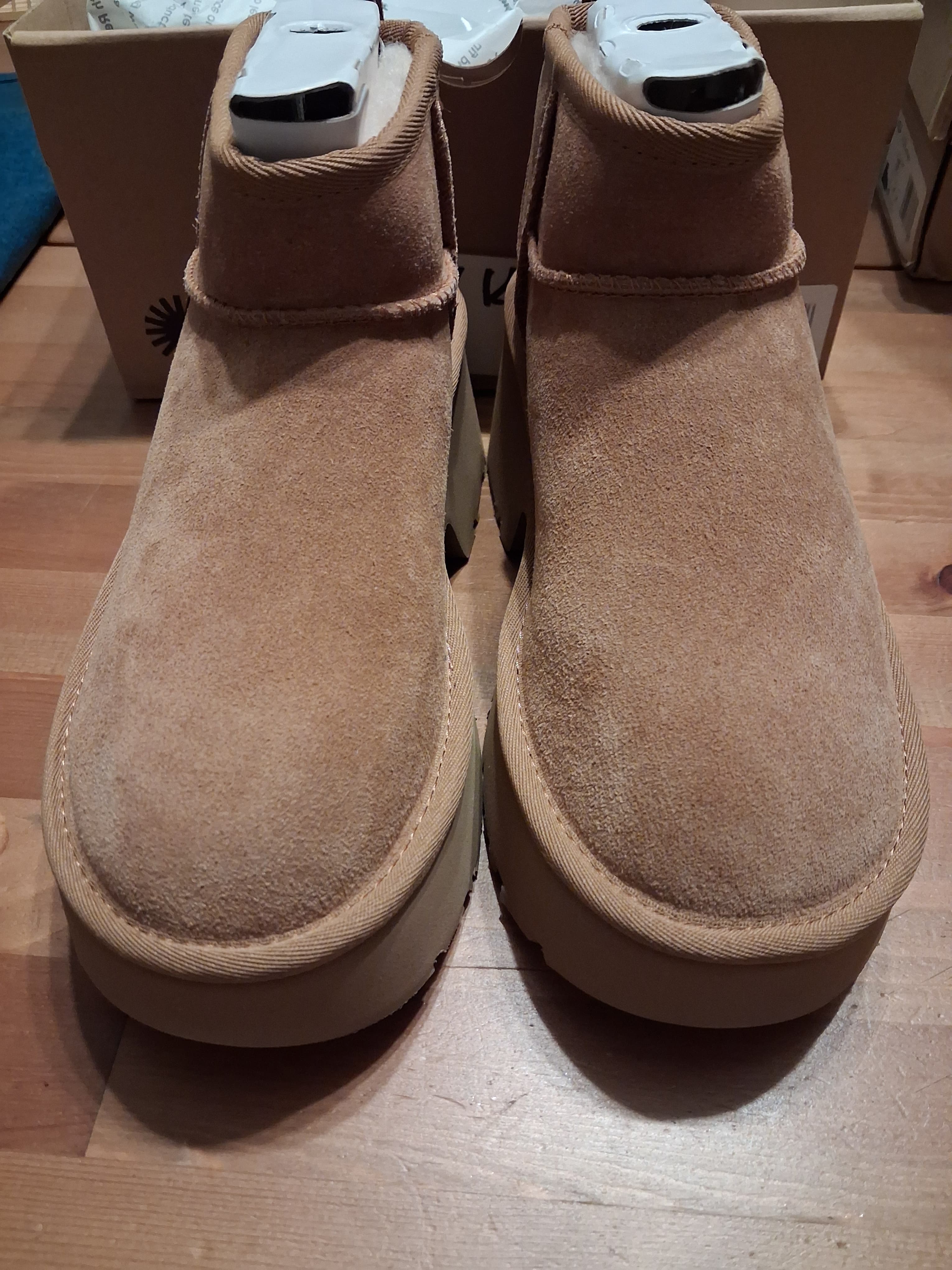 UGG W Classic Ultra Mini New Heights - Chestnut / Hellbraun (36) (1158311)